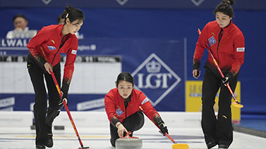 板凳力量何 板凳力量何